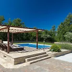 Vakantiehuis Funcici Lovrinici