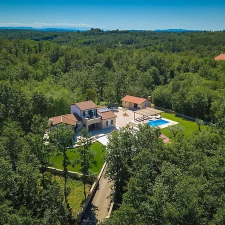 Funcici Holiday home Lovrinici