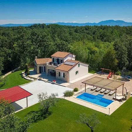 Funcici Holiday home Lovrinici