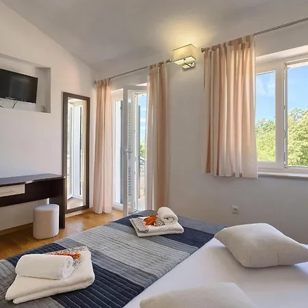 Funcici Holiday home Lovrinici