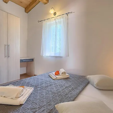Funcici Holiday home Lovrinici