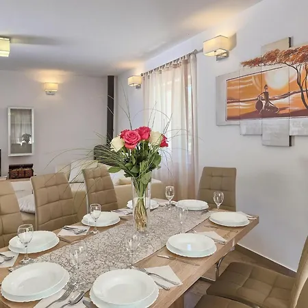 Holiday home Funcici
